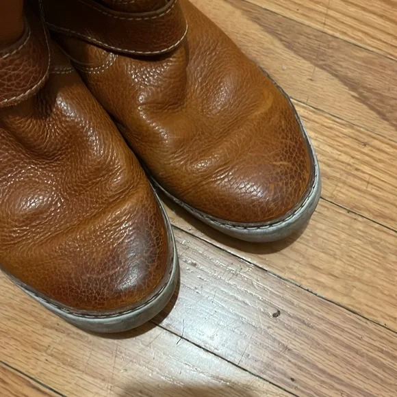 UGG Chestnut Leather Winter Boots - Picture 2 of 9